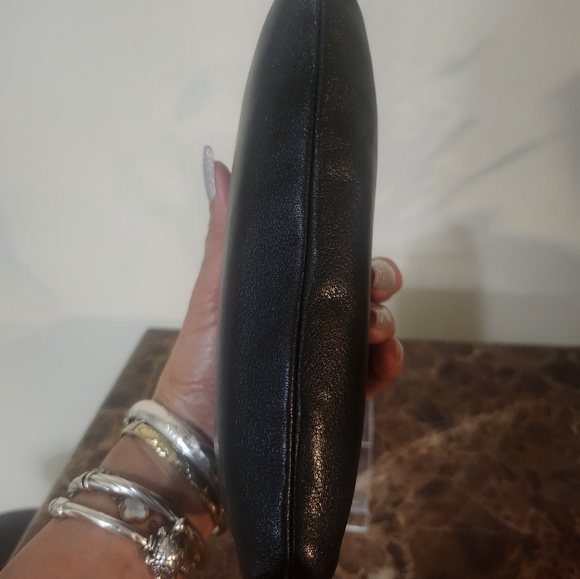 Coach Shiny Black Leather Wristlet EUC - Picture 13 of 16